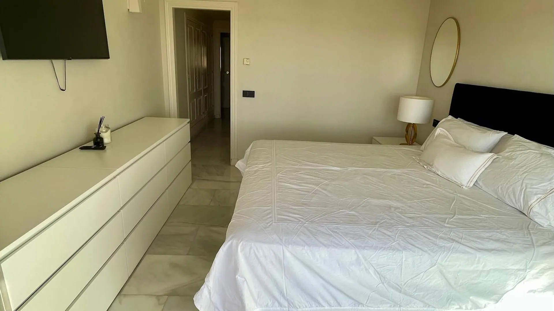Lovely Apartament In Nueva Andalucia, With Spectacular Sea & Giblartar View Marbella 0*,