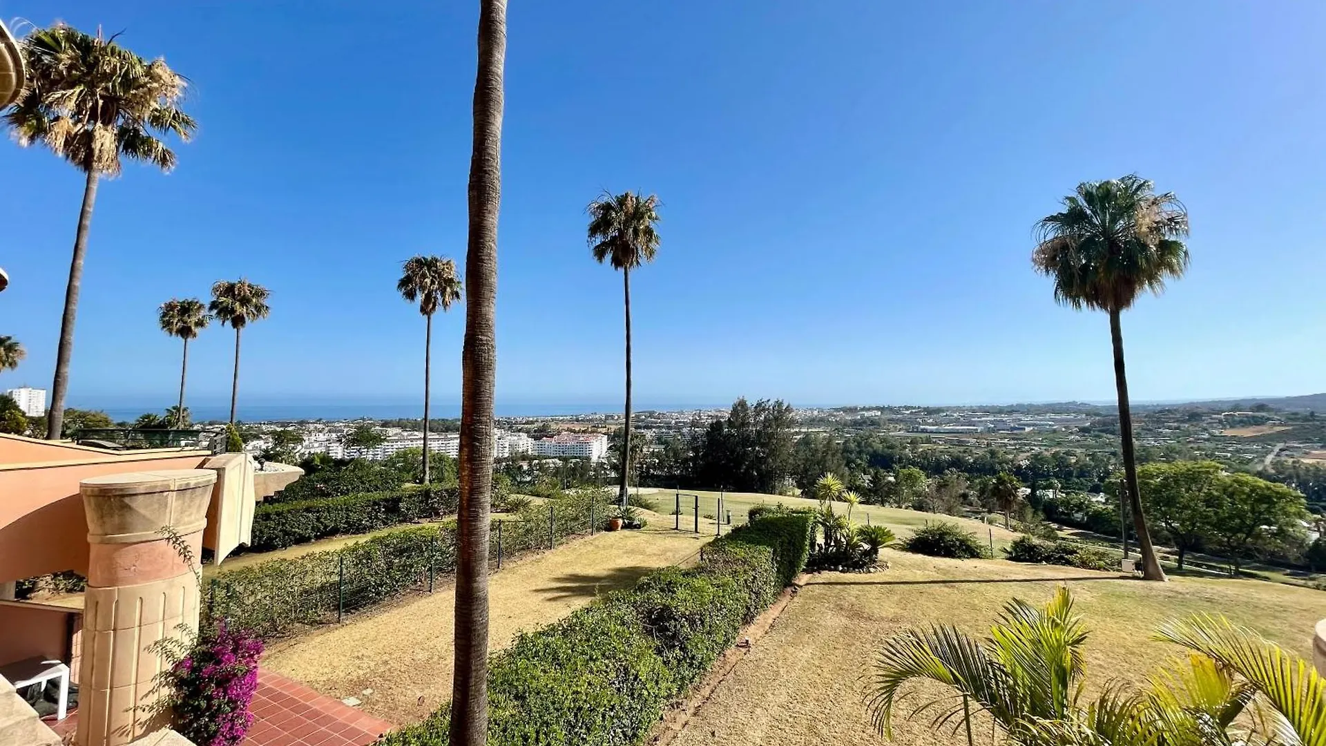 Lovely Apartament In Nueva Andalucia, With Spectacular Sea & Giblartar View Marbella Spain
