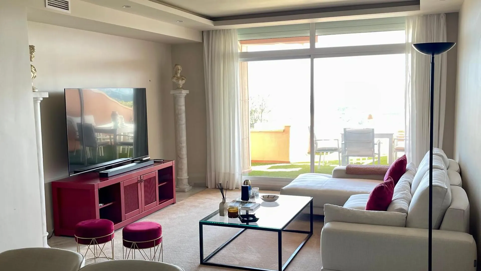Lovely Apartament In Nueva Andalucia, With Spectacular Sea & Giblartar View Marbella Lejlighed
